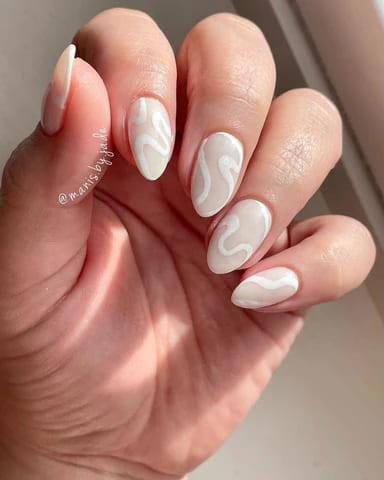 The Mystical Allure of Chrome Aura Nails