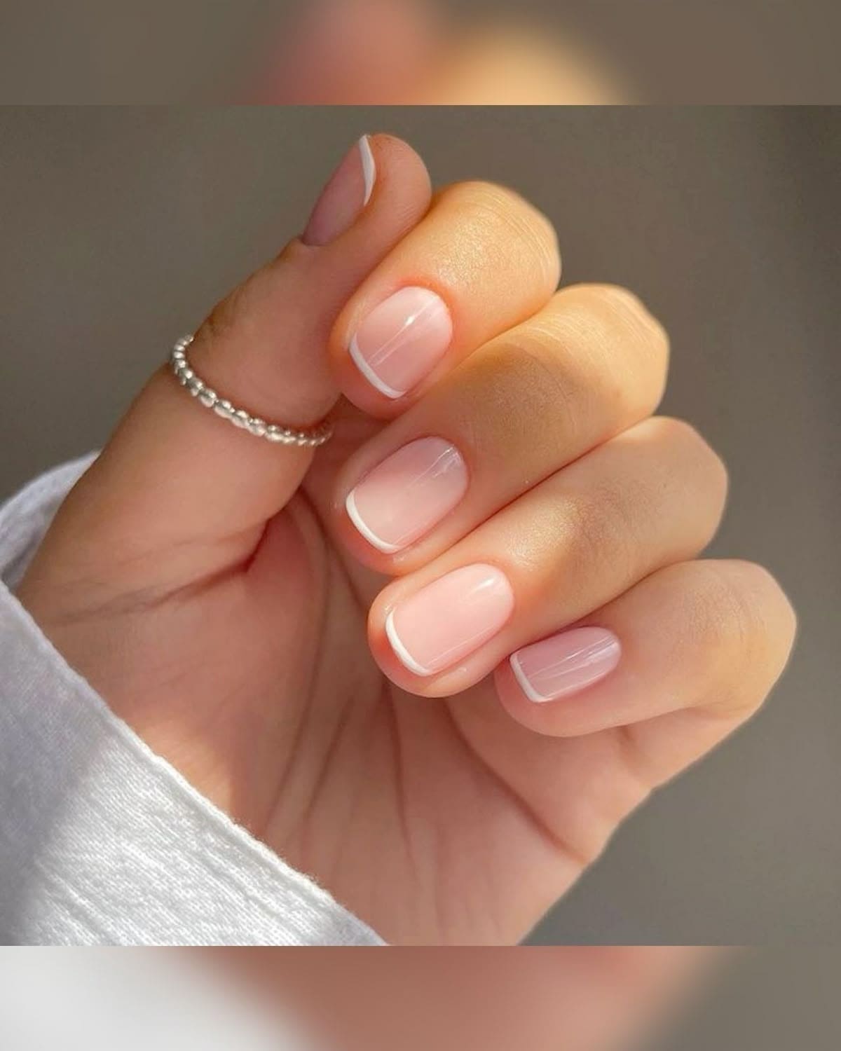 minimalist-nail-designs-for-short-nail-4 (1)